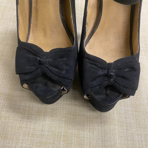 Faux Suede Bow Pin-Up Heels - Picture 3 of 7